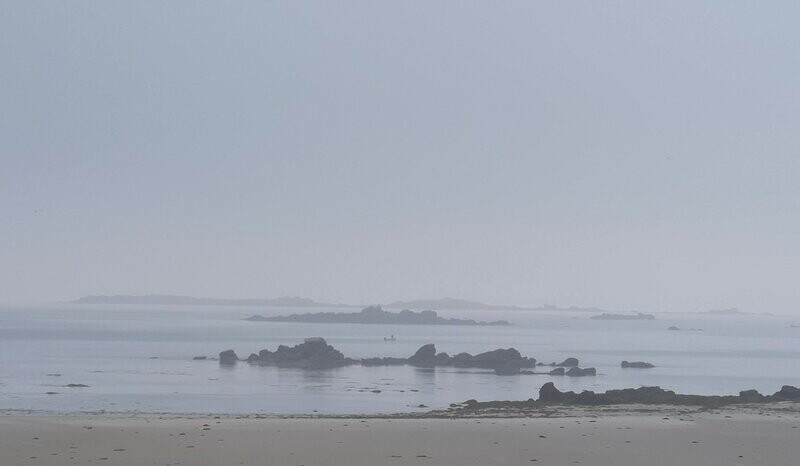 Leinwanddruck Boot im Nebel