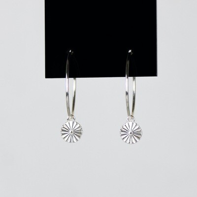 Hoops med sølv vedhæng