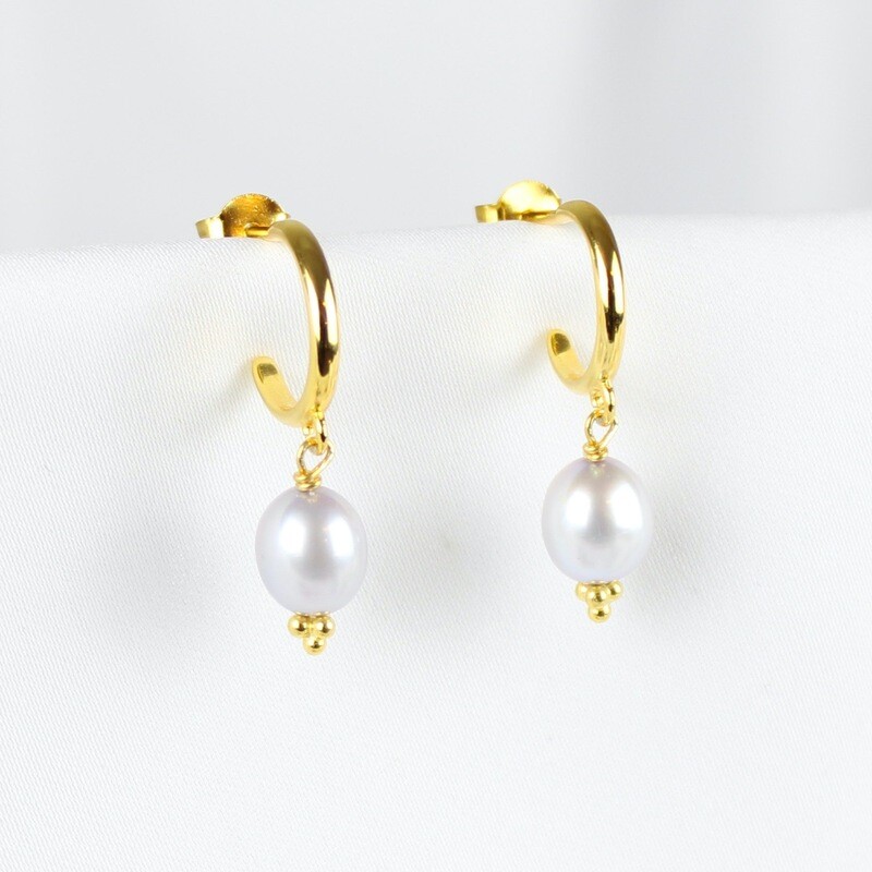 Lyseblå ferskvandsperle øreringe