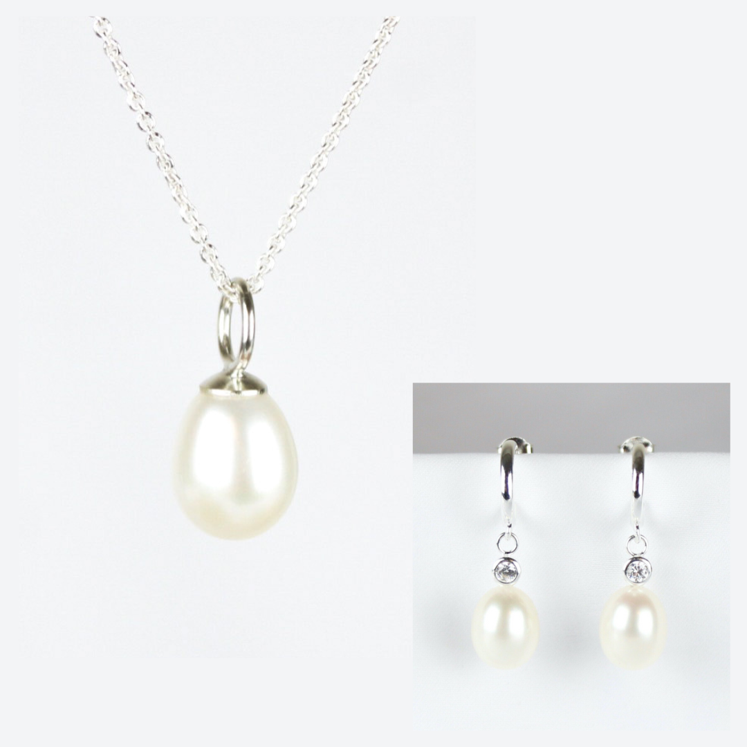 Smykkesæt - Sølv med hvide ferskvandsperler &amp; rhinsten