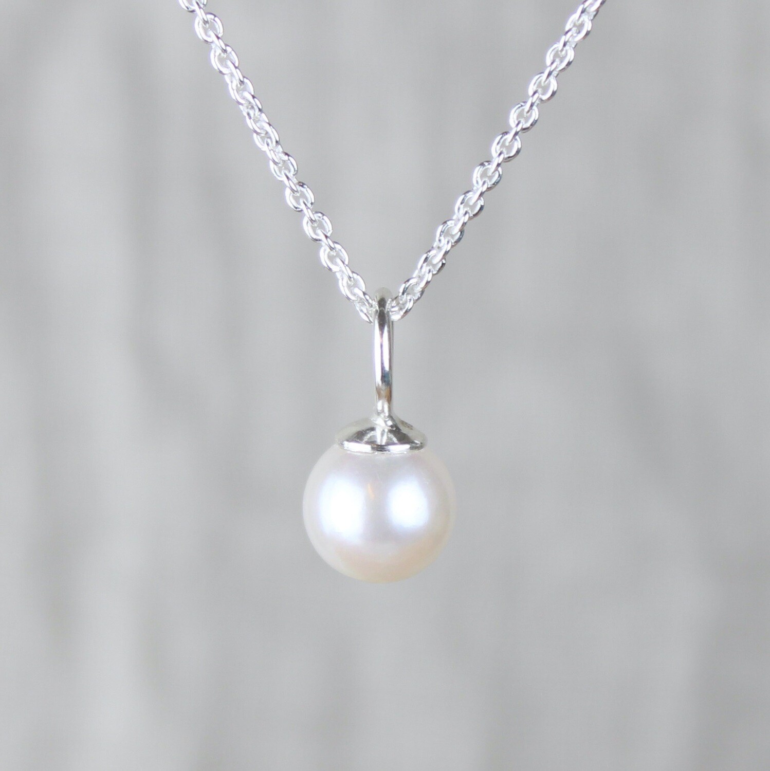 Hvid ferskvandsperle halskæde