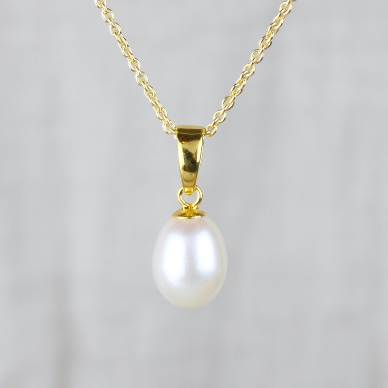 Hvid ferskvandsperle halskæde (Forgyldt)