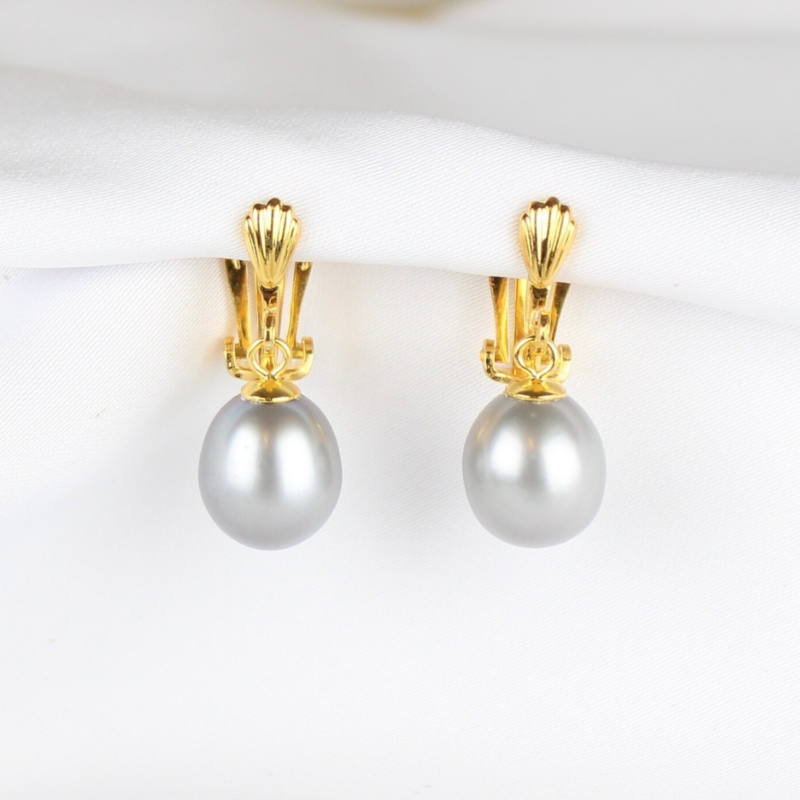 Clips øreringe m. grå ferskvandsperler