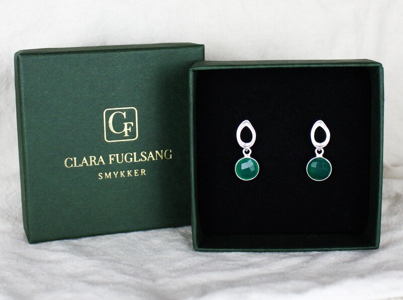 Ovale ørestikker med  grøn onyx-sten