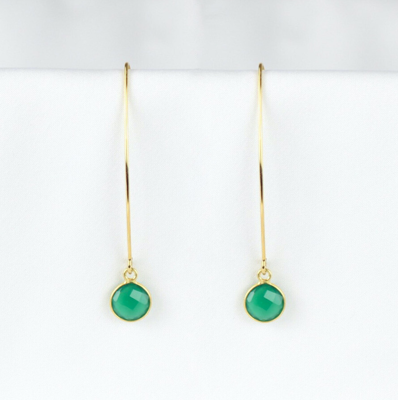 Øreringe med grøn onyx-sten