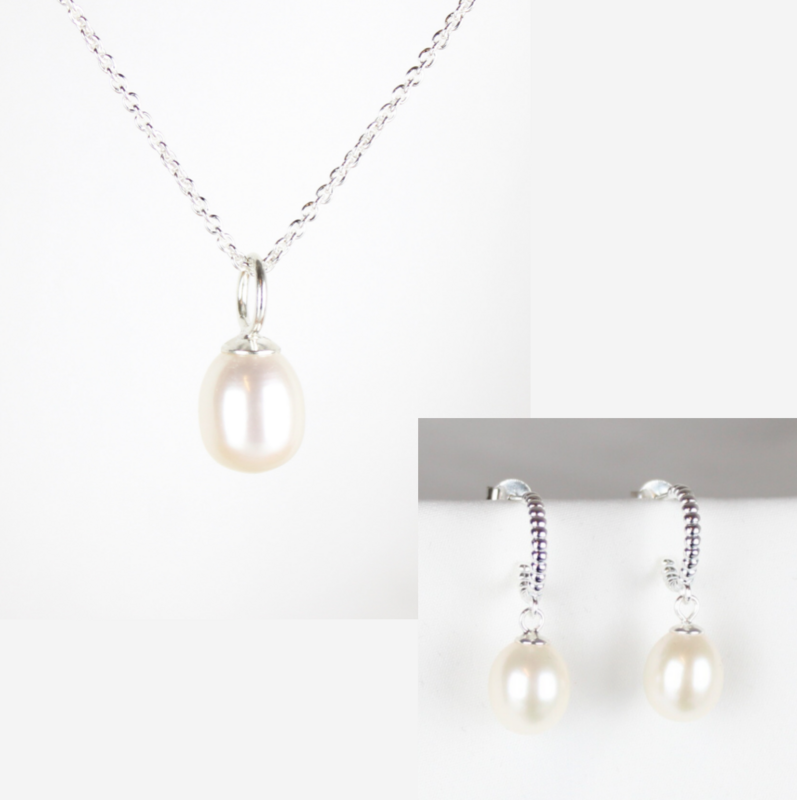 Smykkesæt - Sølv med hvide ferskvandsperler kugle reoler