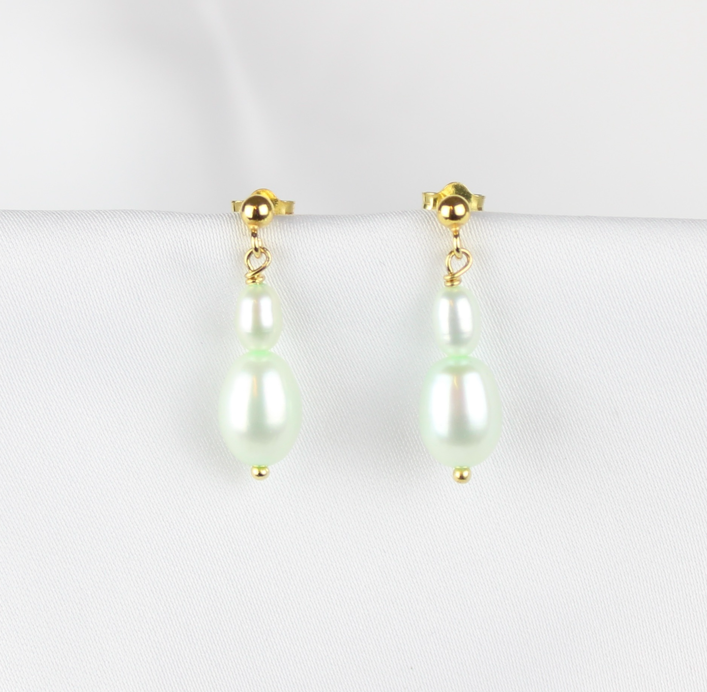 Ørestikker m. grønne ferskvandsperler