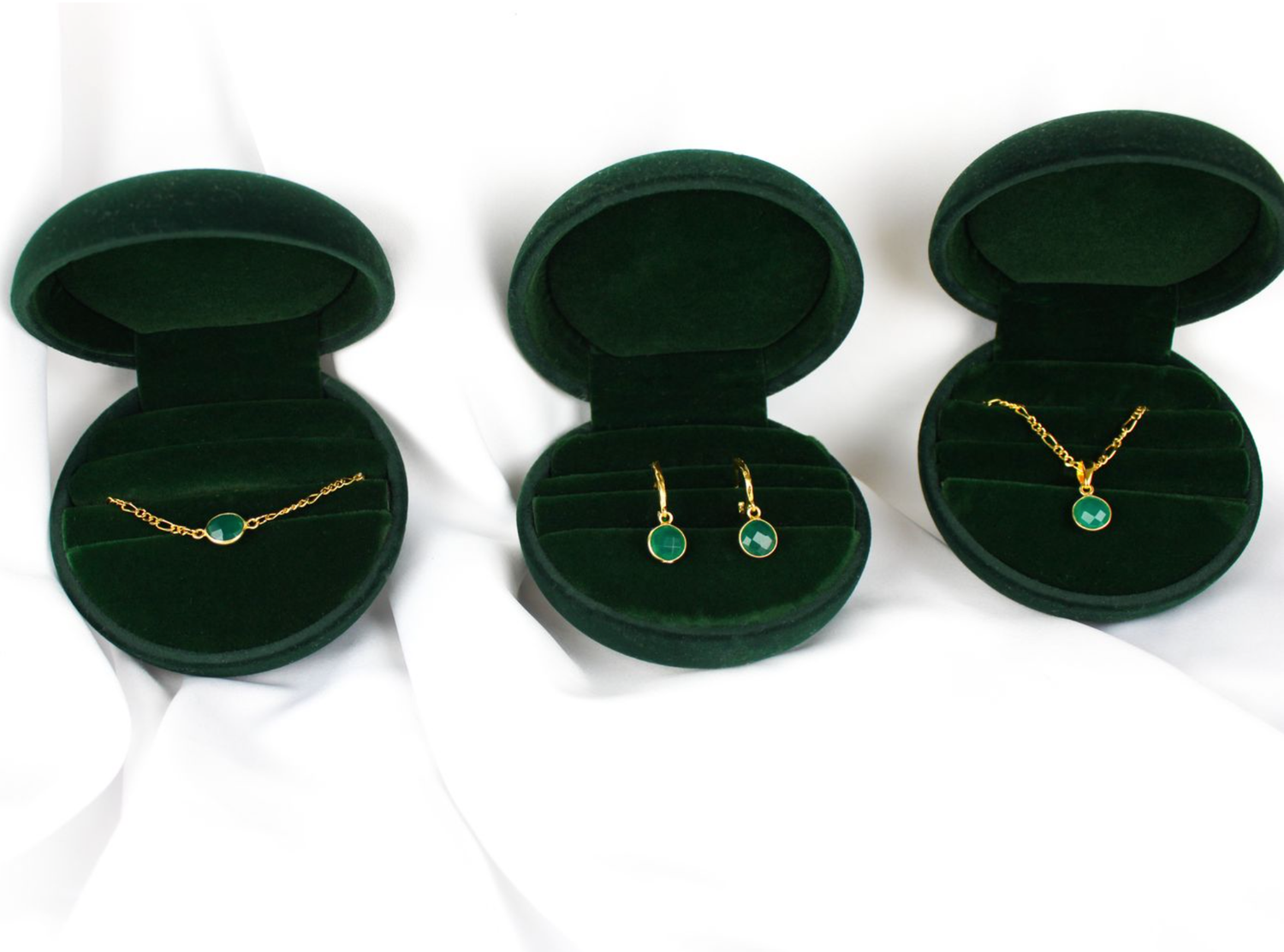 Smykkesæt - grøn onyx sten (forgyldt)