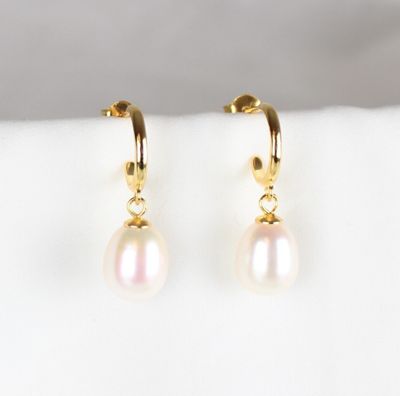 Creoler med hvide ferskvandsperler