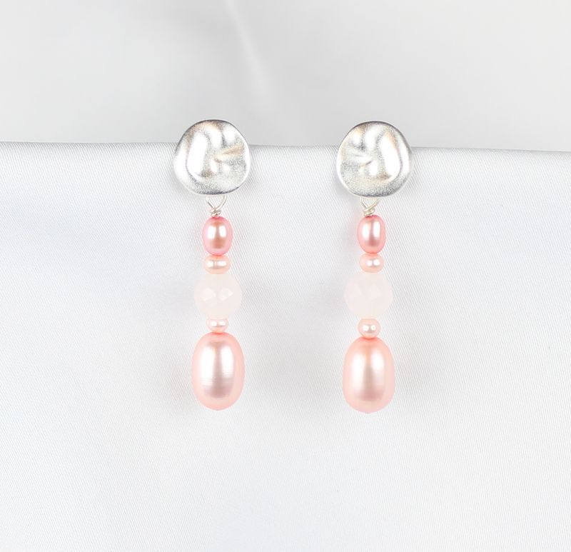 Banket ørestikker m. rosa ferskvandsperler