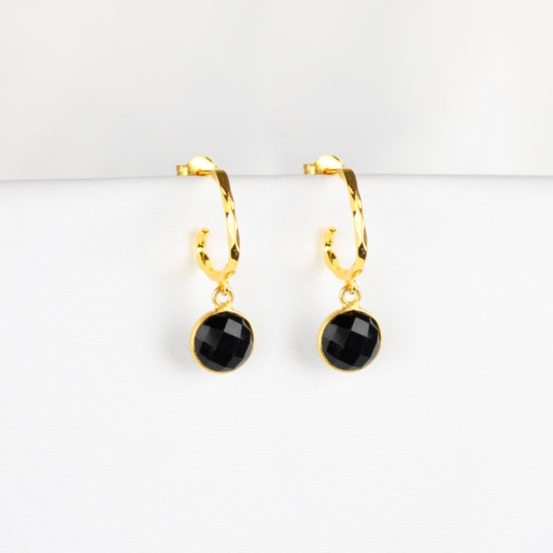 Rustikke creoler  med sort onyx-sten