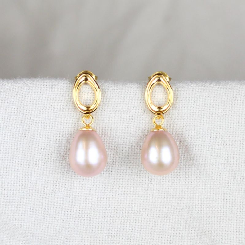 Ovale rosa perleøreringe