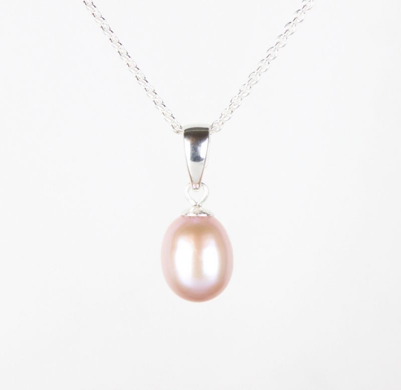 Rosa ferskvandsperle halskæde