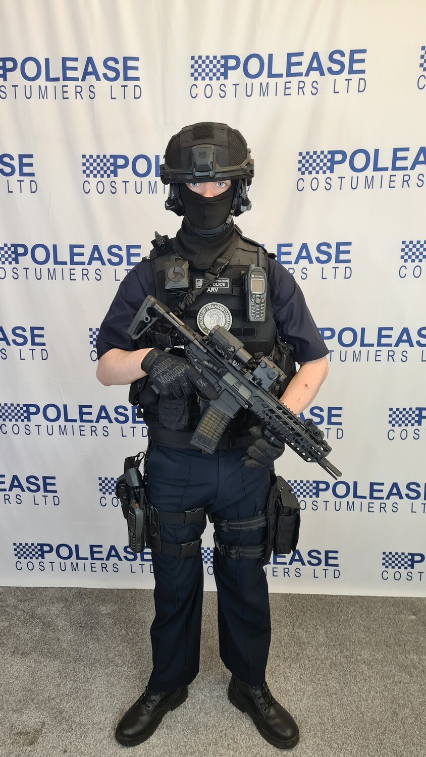 Metropolitan Police ARV Armed uniform Type 1