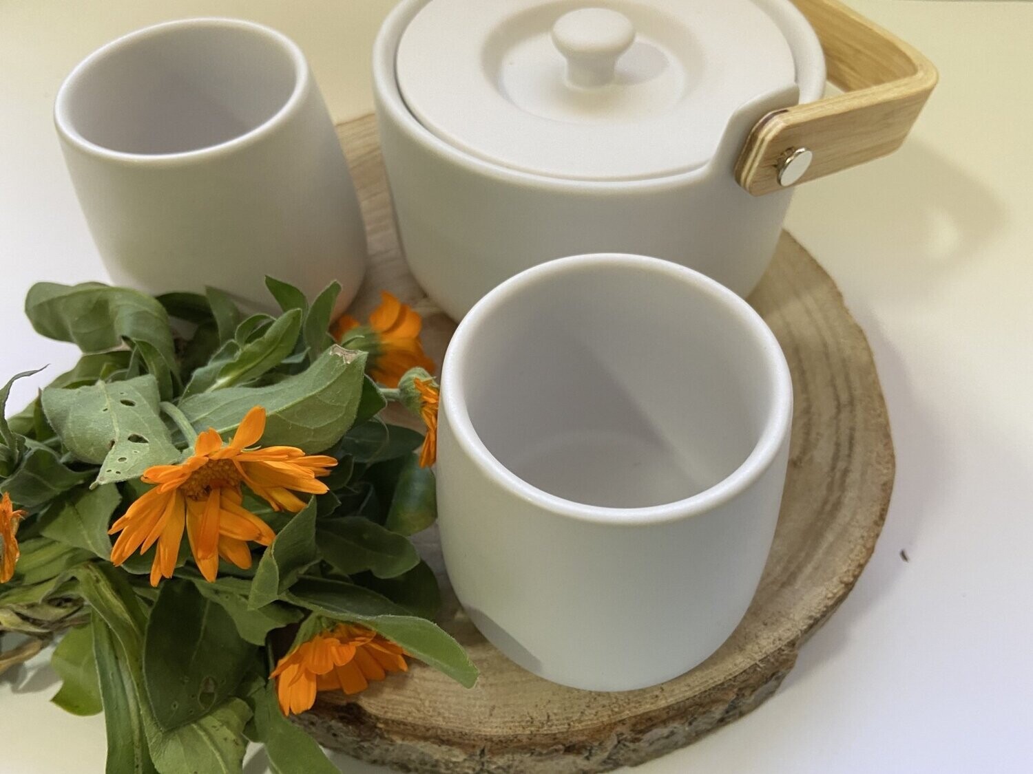 Juego de té, 2 tazas + tetera con asa bambú