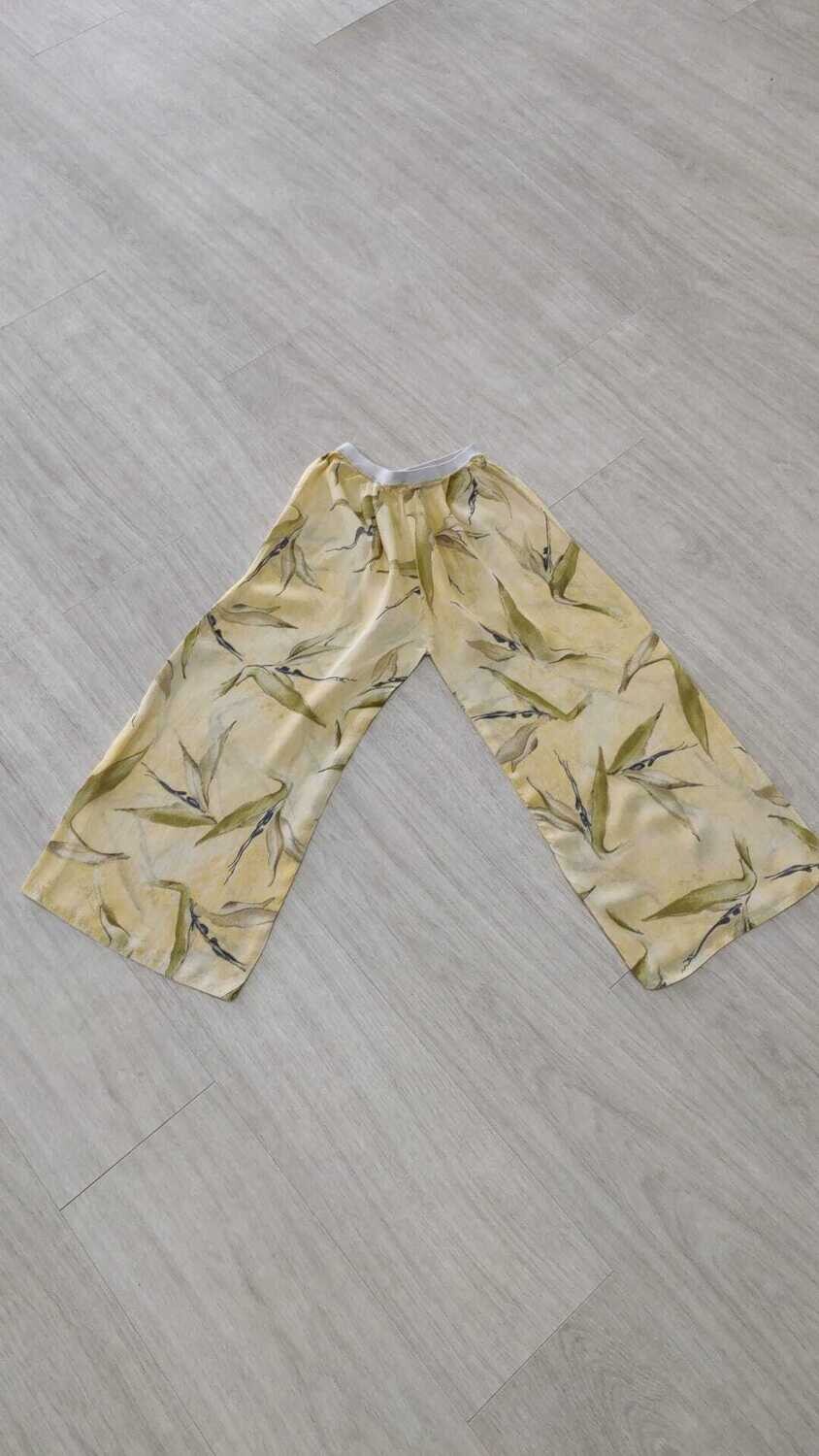 Broek met bloemen