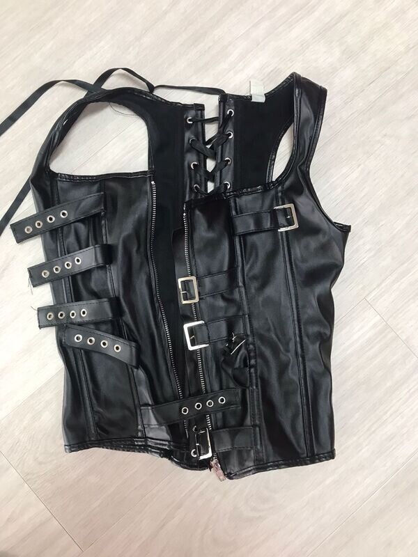 Korset, zwart, leer (5)