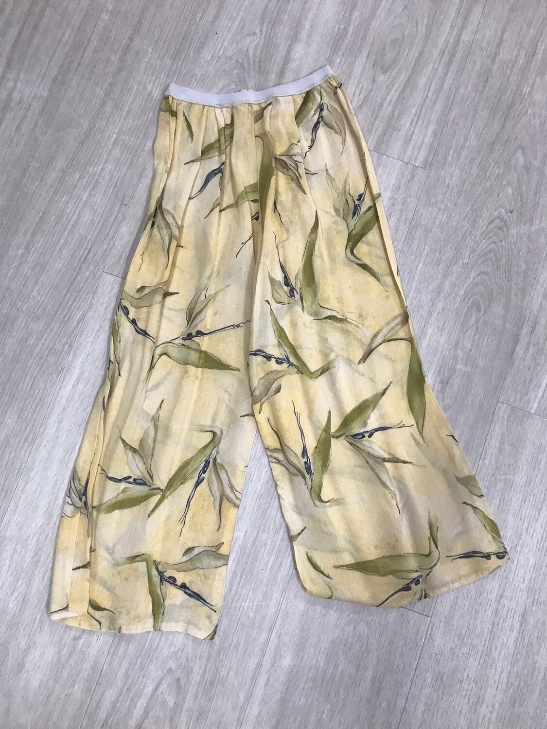 Broek, geel met bloemen (4)