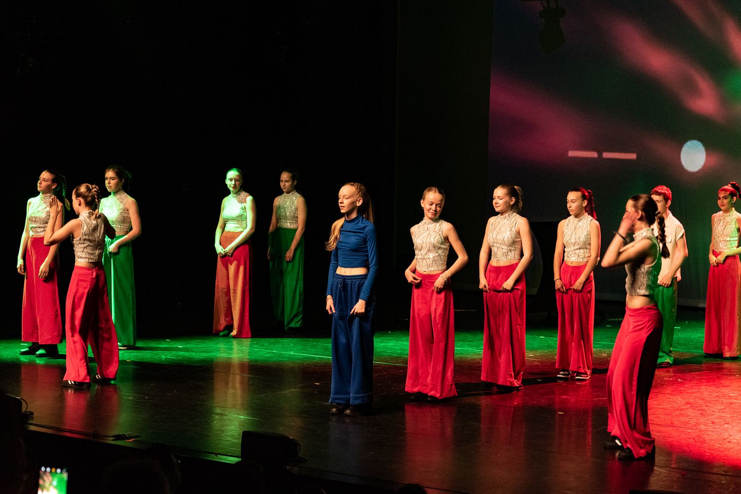 Broek, roos (14)