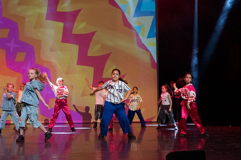 T-shirt, baseball (4) T-shirt, baseball (4)