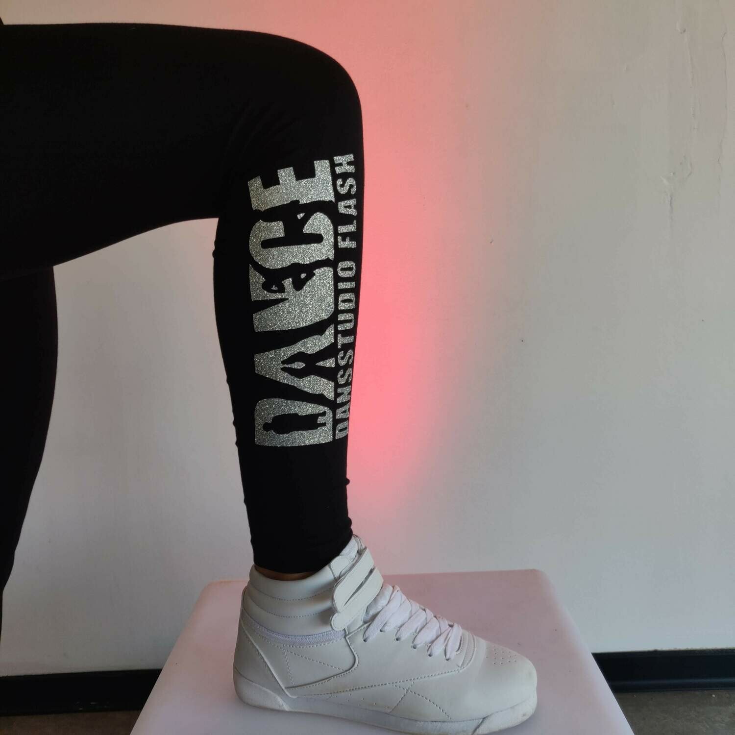 Legging basic collection - LAATSTE STUK - wit logo Legging basic collection - LAATSTE STUK - wit logo