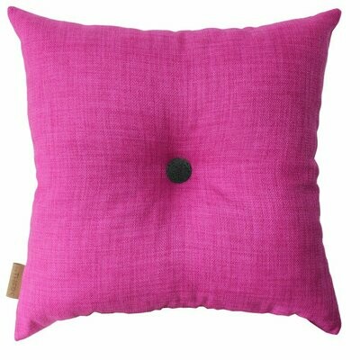 Pink pude med knap