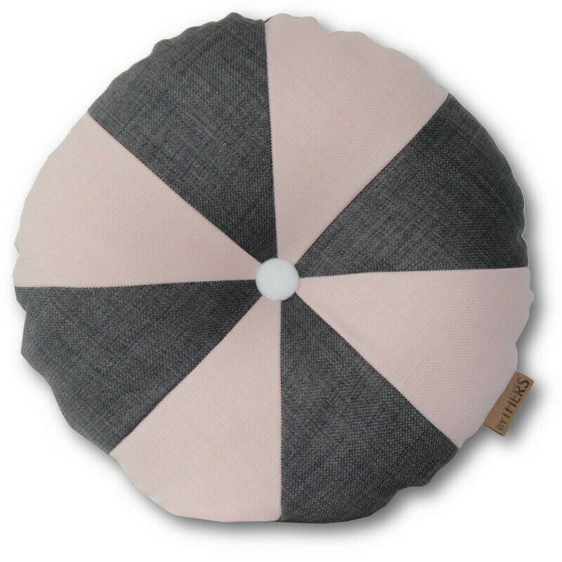 Rund pude med knap - design selv
