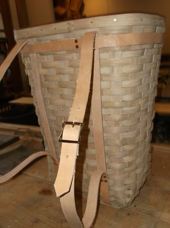 Pack/Trapper's Basket  - 17x13x21, Leather Harness