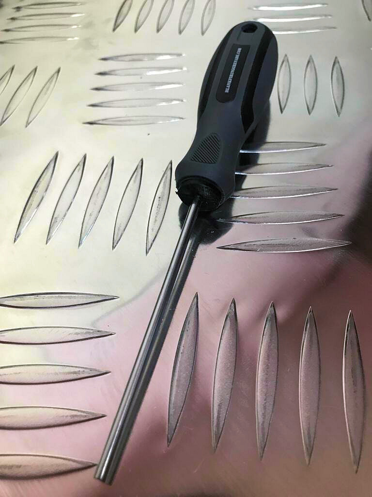 V.T.G. Loading Rod Priming Tool