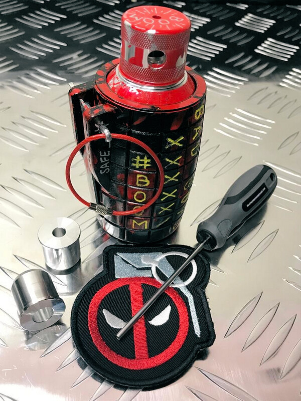 S.W.A.T. - V.T.G. BLANK FIRING GRENADE - CUSTOM DEADPOOL