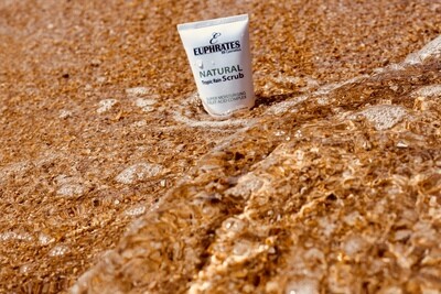 Euphrates Tropic Rain Facescrub