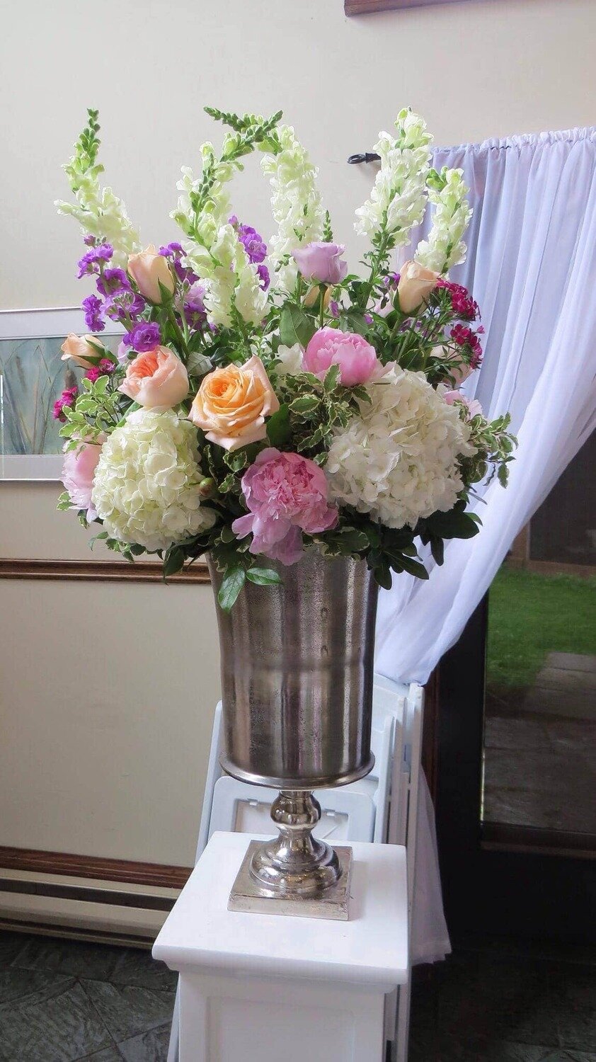 "Cherished" Arrangement