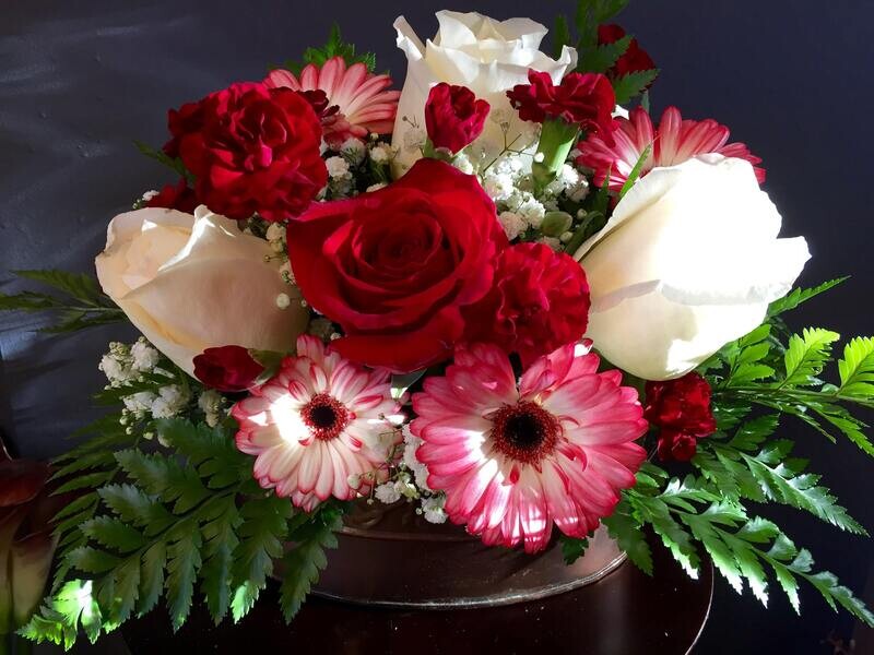 Beautiful Rose & Gerbera Arrangement
