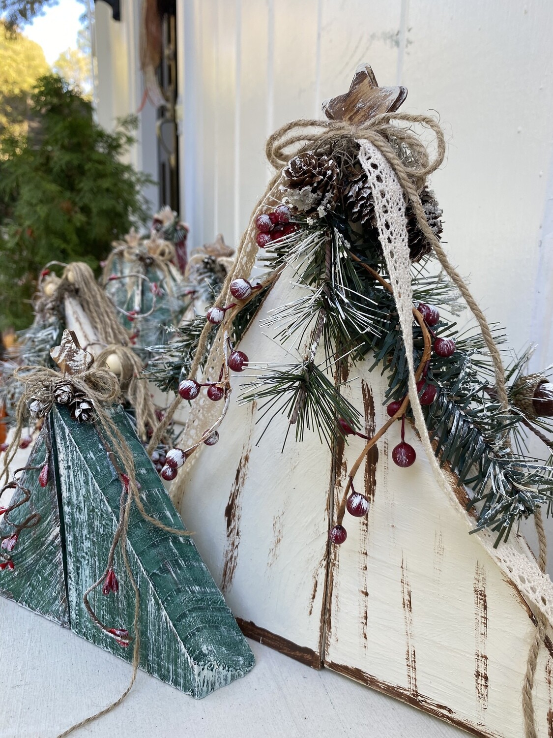 Small Rustic Wood Christmas Tree (green)