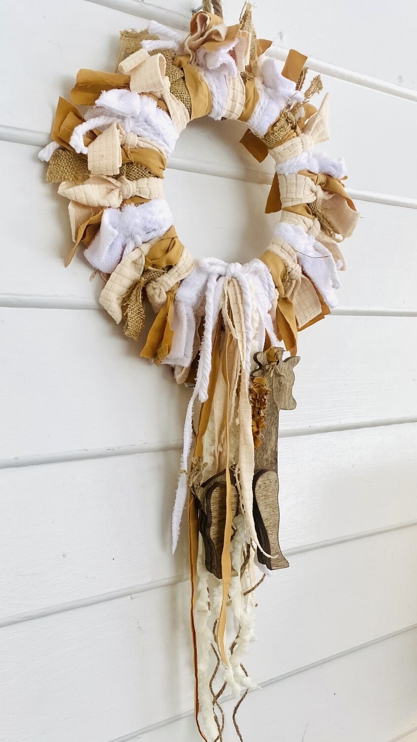Children's Collection: Neutral Fabric Wreath with Wooden Giraffe