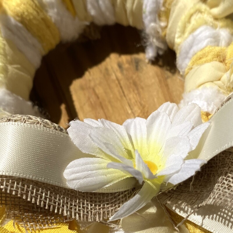 Sprinkles of Sunshine Mini Round Fabric Wreath (Yellow and White with Detachable Multi-Layered Bow)
