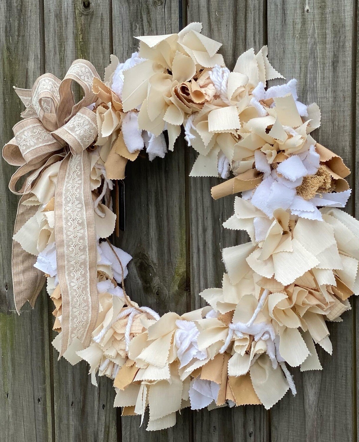Old Fashioned Neutral Rustic Full Size (22&quot;) Fabric Wreath with Detachable Burlap and Lace Bow