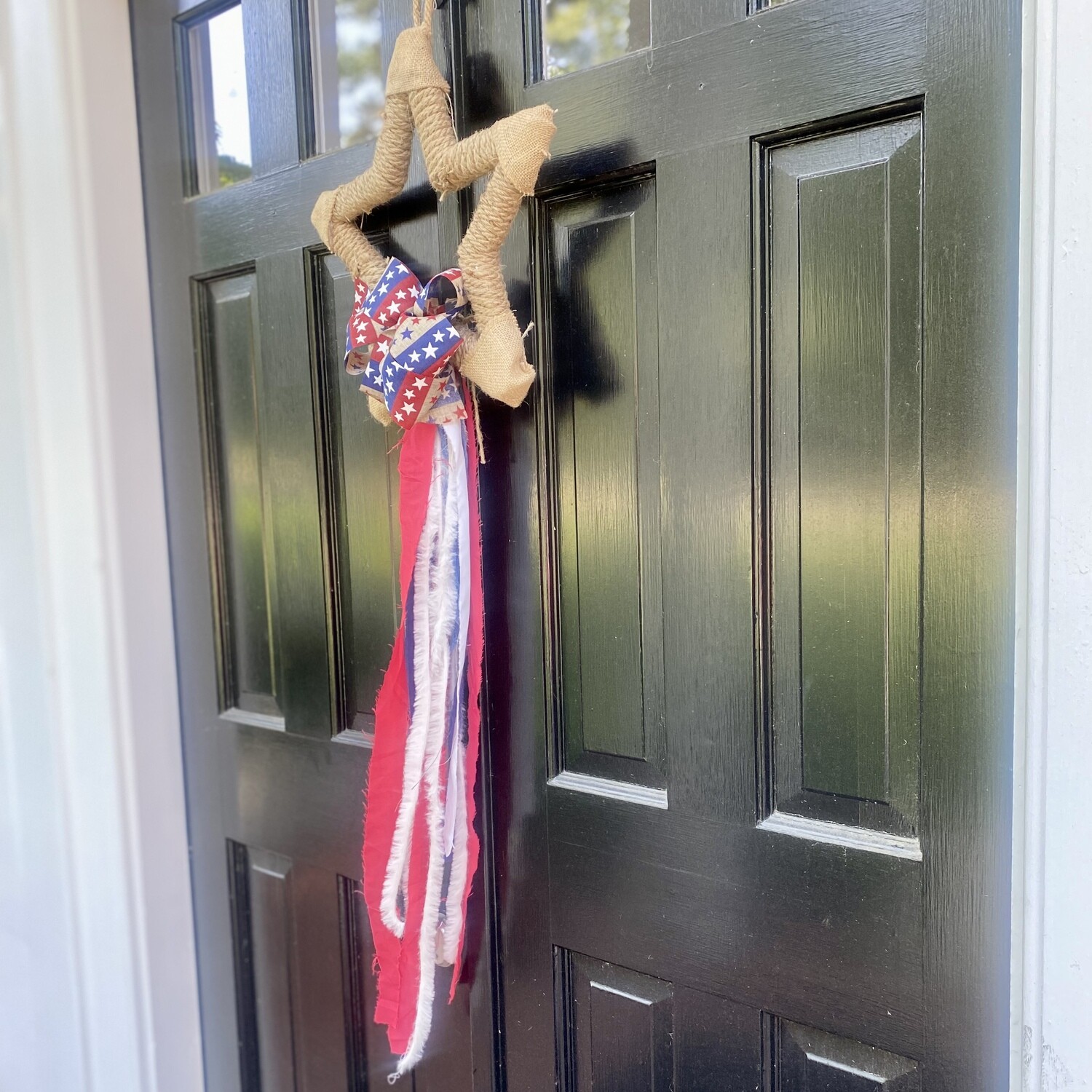 Patriotic “American Star” Wood, Rope, &amp; Burlap Wreath (with Detachable Multi-Layered Bow and Flowing Tail)