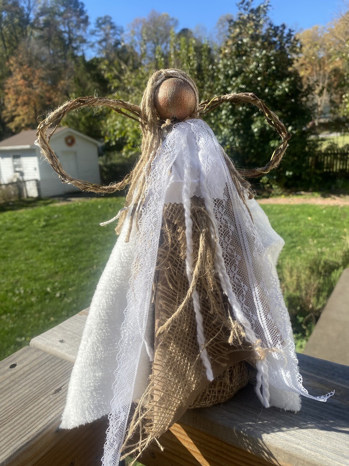 Heartstrings Angel Christmas Tree Topper (medium)