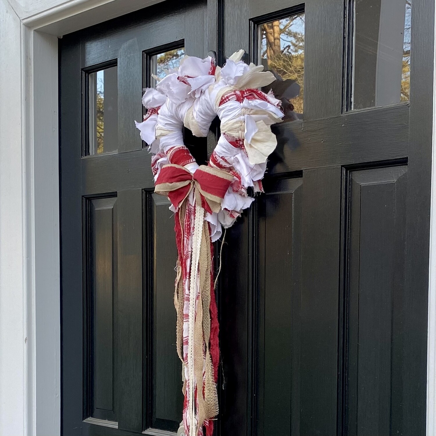Old Fashioned Heart Rag Wreath with Bow (Neutral with Red) Large