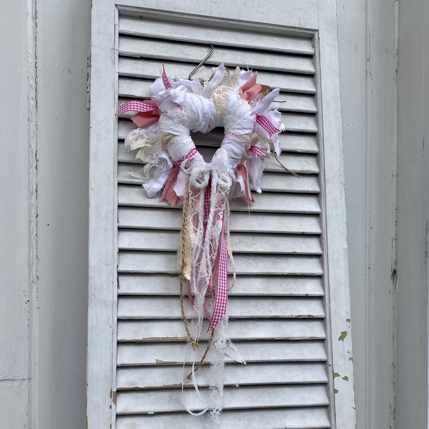 Old Fashioned Heart Rag Wreath with Bow (Neutral, Pink, Gingham, and Lace) Mini