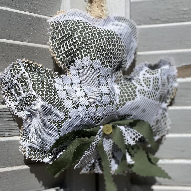 Luck of the Irish: Mini Shamrock Fabric Hanger (Lace)