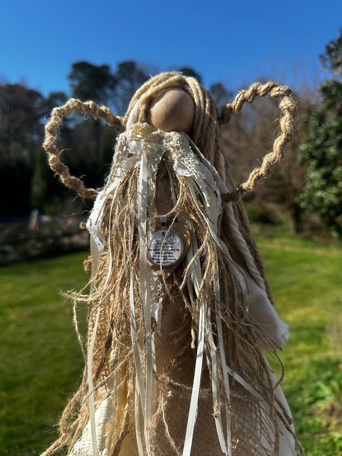 Rustic Memorial Angel with Burlap, Cardinal Charm