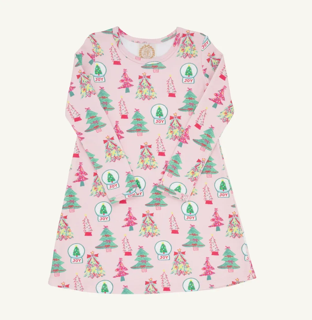 Long Sleeve Polly in Christmas Coloring Contest