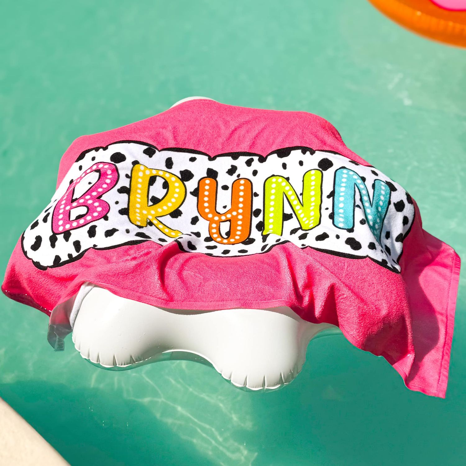 PERSONALIZED TRENDY DOT BEACH TOWEL