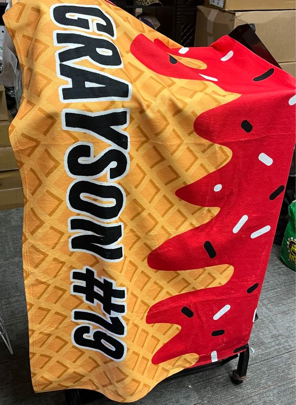 CUSTOM ICE CREAM DRIP BEACH TOWEL