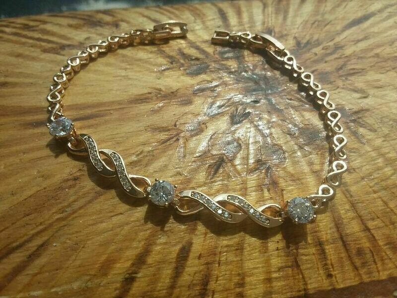 Top! Schickes Ròse hart vergoldetes Armband Infinity / Zirkonia