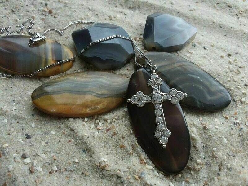 925 Silber! Wunderschönes Kreuz mit Zirkonia besetzt und Kette