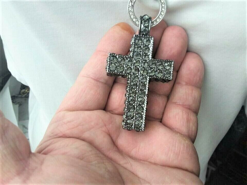 Großes Kreuz mit Steinen besetzt in 2 Varianten