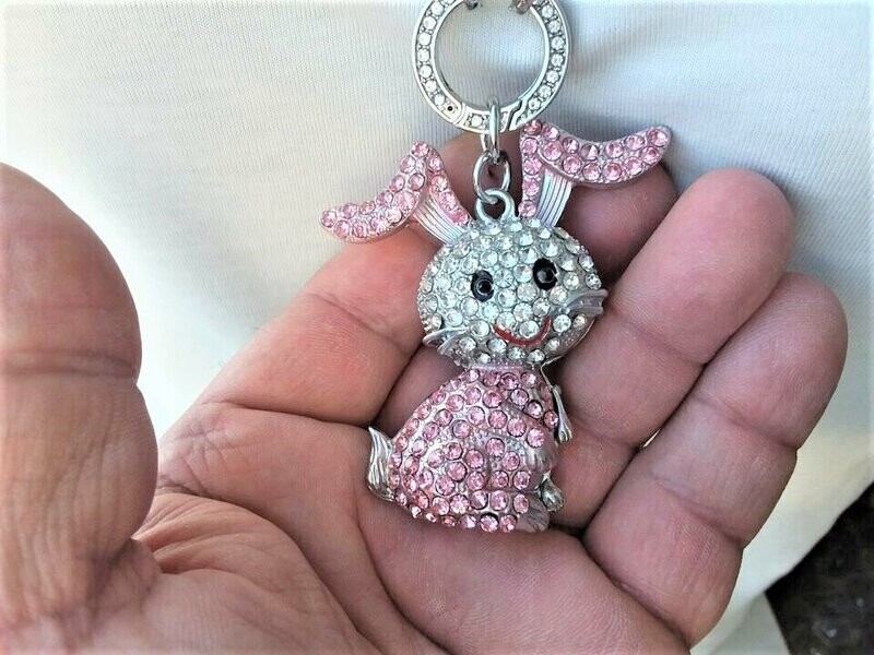 Süßer Häschen / Hasen Anhänger mit Steinen besetzt Süßer Häschen / Hasen Anhänger mit Steinen besetzt